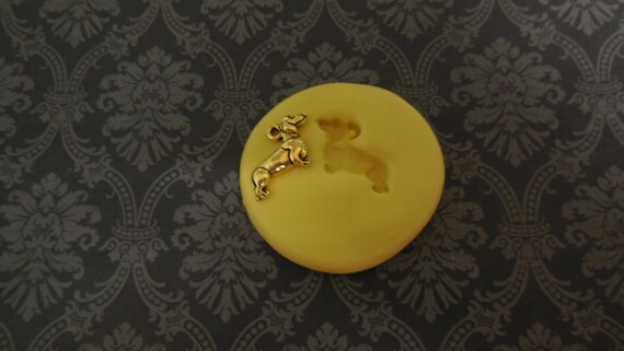BUY 3 MOLDS, GET 1 FREE, WITH PURCHASE  Dog Mold #COVID19 etsy.me/2R9S4wA