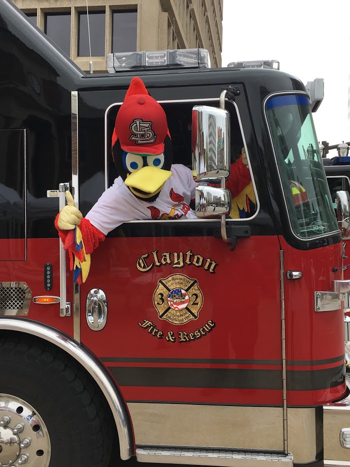 clayton_fd_32's tweet photo. We would like to wish our old friend @TeamFredbird &amp; the rest of the @Cardinals luck in tonight's MLB wildcard game.  Win or lose your never give up attitude, your winning tradition, and your commitment to the community make us proud to be a part of #CardinalNation https://t.co/oDvQZ4D52e