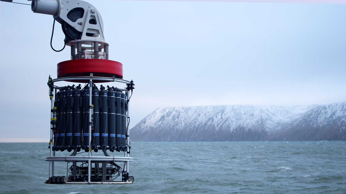 WHOI's tweet photo. New research funded by @NSF @NOAA and @NIH shows that changes in the #Arctic #Ocean offer conditions for #harmfulalgalblooms to form in Alaskan waters, where they haven’t formed before. https://t.co/2N3609nZt1 https://t.co/n7z8mOiwRY