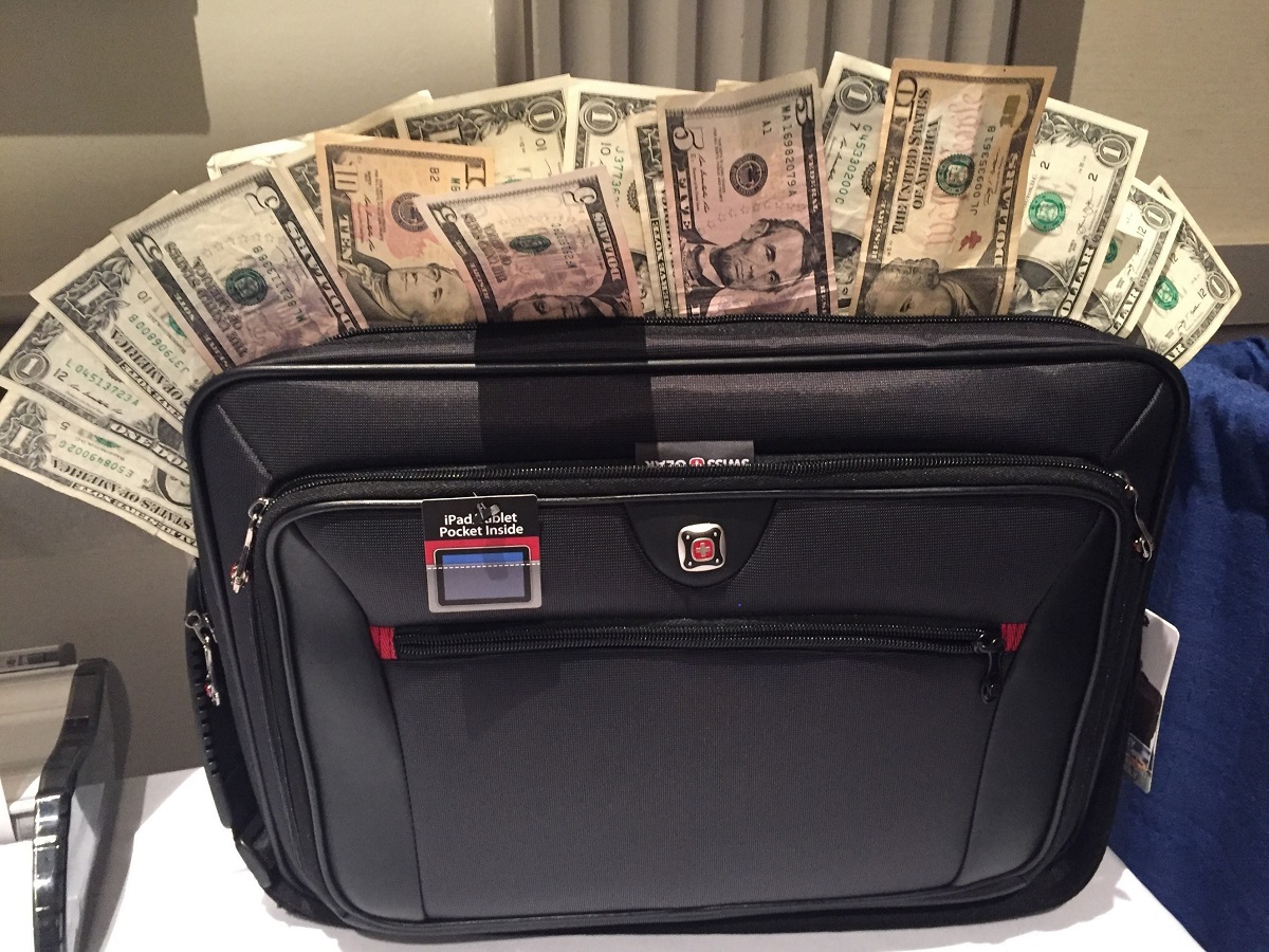 AllegianceGrpHC's tweet photo. If youโre at the MAMES Fall Conference, stop by the Allegiance Group booth and enter for a chance to win a briefcase full of cash. #COLLECTPlus #PatientpayCollections #MAMES https://t.co/pBQCDVFHQj