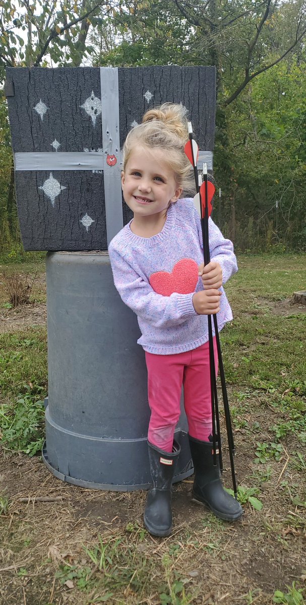 PrimordialSoupr's tweet photo. @WellReadBeard My daughter, Salem, approves! https://t.co/mV8E6jxm8N