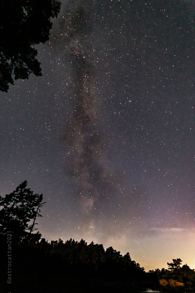 astrocattan's tweet photo. Playing with the lights of the September milkyway🌌
Pics with a bit of lightpollution,satellites, meteores and 2 sons included🌠🪐😊✌!
#astrophoto #milkyway #swedisharchipelago #ouryellowlittleboat #mygotoplace #September #SonyAlpha https://t.co/MWK0jbvYkL