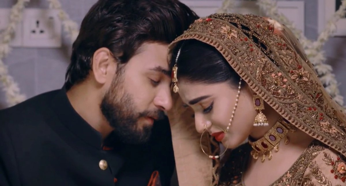 TheDimpi's tweet photo. Couples For Last Epi, ❤️🖤
Mahpara and Rayed 🖤😍🔥
Sara and Salar 💖⭐
Bechari Asma ka Aakhir Qusoor kiaa tha.? 🥺💔🙄
#Mahpara #Rayed #Mahyed
#SeharKhan #AliAnsari
#AsimMehmood #Tanyahussain
#Salar #Sara
#EllieZaid #Asma
#RangMahal #RangMahalDrama #GeoEntertainment https://t.co/8wZkx9Fxvw