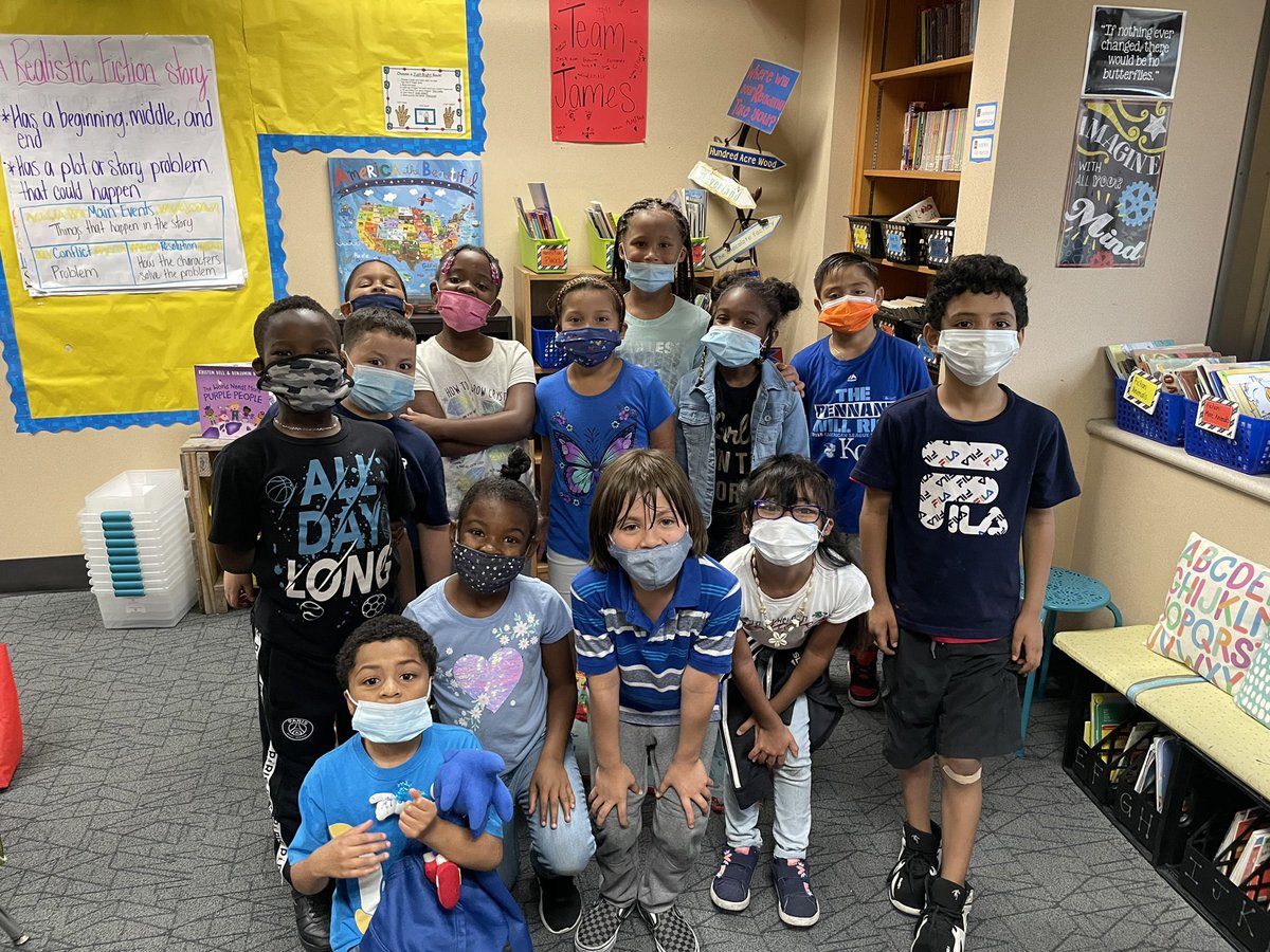 MrsMillerNWE's tweet photo. Spirit Week Day 3: Show your North Wayne Panther Pride by wearing blue and white! #2MoreWakeups #WeAreWayne https://t.co/G0lBcxSiIv