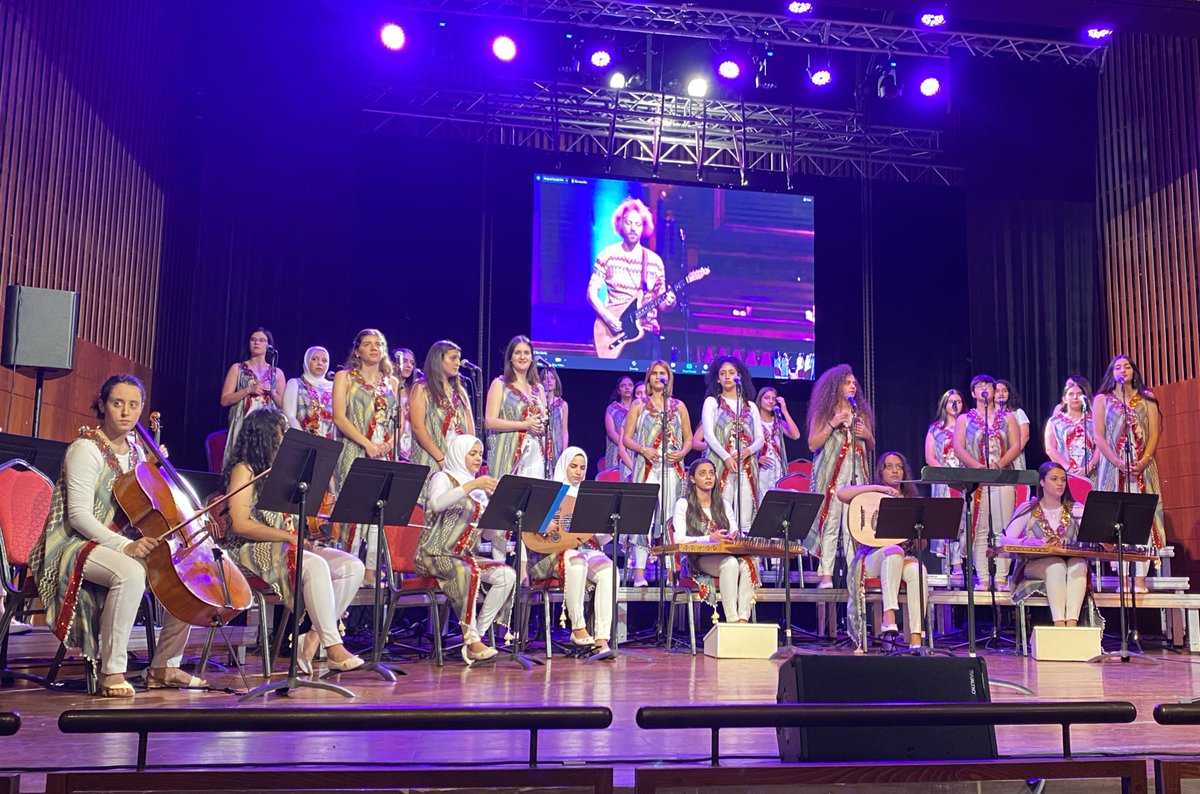 Tvistee's tweet photo. When people cannot cross borders because of the pandemic, music finds new ways. Norwegian and Palestinian artists performed together in a beautiful and very moving concert tonight. Bravo! #DaughtersofJerusalem @moddimusikk https://t.co/1weRJovdQ9