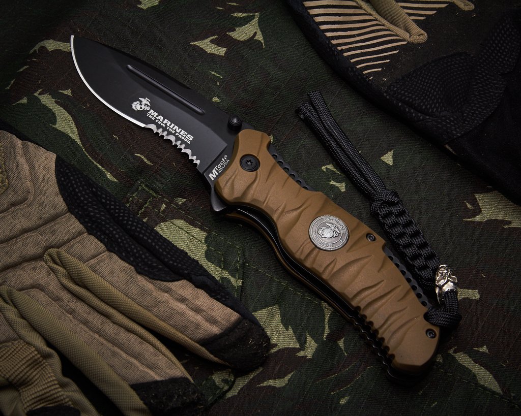 CrossterOficial's tweet photo. O canivete US Marines M-A1020BT tem lâmina semi-serrilhada, abertura assistida, trava linerlock, clipe de bolso deepcarry tipdown e fiel c/ bead de caveira. 👉 https://t.co/LSyatf7gSL
•
#Crosster #SemprePreparado #MasterCutlery #Canivete #edc #tático #militar #defesapessoal https://t.co/hSnw3XM2Gl