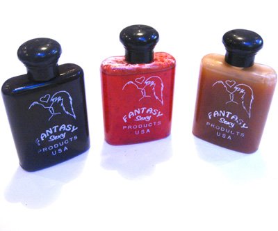 عطر يخلي اي بنت تشمه ترتفع الشهوه عندها فل وتلاحق الشم حتى تبرد حرارتها