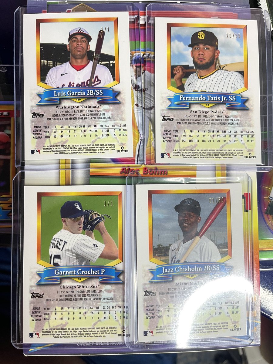 up4sailnow's tweet photo. @CardPurchaser Opened a crazy box of topps finest flashback. Hit two 1/1 in same box 🔥🔥🔥 https://t.co/8xYC345akG