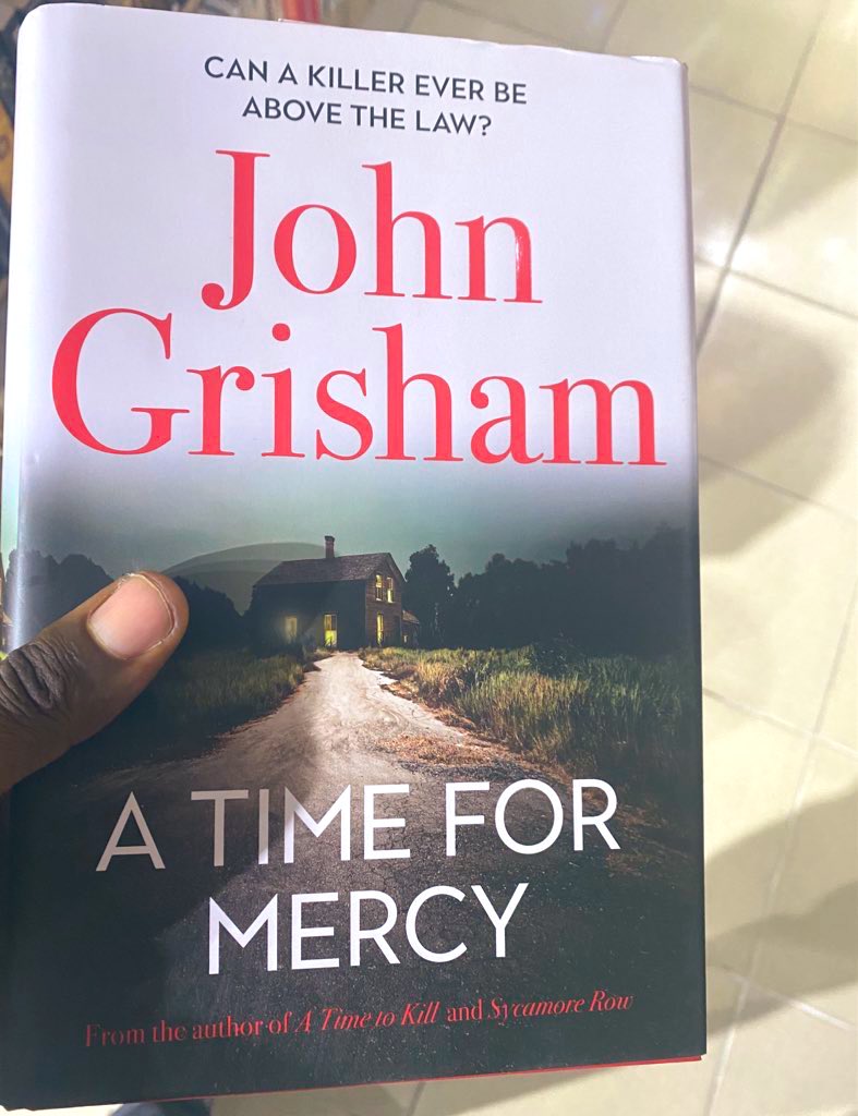 They are not regular books 🚨 📚 (All Hard Covers ) Zoom in John Grisham Wilbur Smith Stephen King Dan Brown kindly help retweet 🙏 Hurry now while stock is available @marrgarritah @MsDems_ @Miss_magnolia20 @_DammyB_ @marviz_ez @BlackskinHeaven @kikeoo6