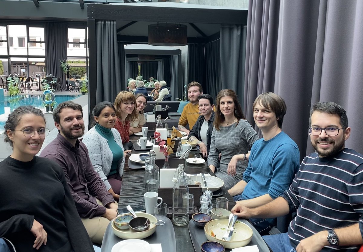 So nice to have our e-Plants group meeting in person again, after several months! Then lunch celebration for our recently published paper! 🌳⚡️<a href="/ePlants_at_LiU/">Electronic Plants Group</a> <a href="/LOE_at_LiU/">Lab of Organic Elec.</a>