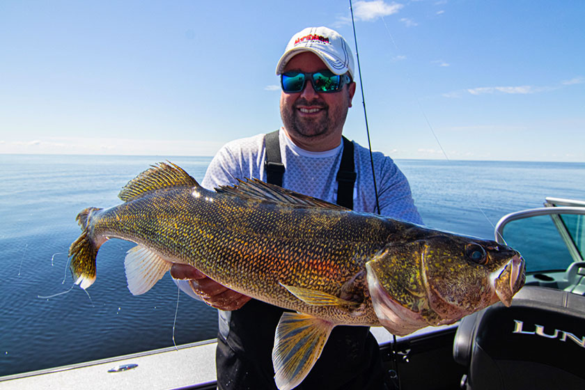 OUTDChannel's tweet photo. Want to catch more walleye? Here are some timely can't-miss techniques. Click https://t.co/ejqeZScAon now-- then go fishing and share your catch with us and don't forget to tag #WhatGetsYouOutdoors and #ThisIsFishing! #Walleye #WalleyeFishing #FallFishingTips @InFishermanMag https://t.co/VxWwvj8p07