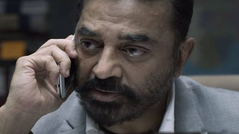 KAMALinTV's tweet image. 6 வருடங்களுக்கு முன்பு #Thoongavanam Fever காரணத்தால் இதை நான் செய்தேன்.😈
இந்த #ArtistFan மீசை &amp;amp; தாடி எப்படி?😉
++ @ikamalhaasan @trishtrashers @prakashraaj @RajeshMSelva @ACTOR_CHAAMS @actorkishore @ashasharathoffl