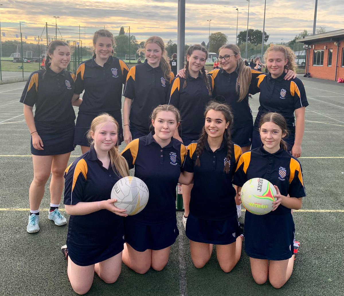 The Year 10 netball team played some great netball this afternoon. They came 4th in the South Warwickshire tournament with some great teamwork and tactical play. Well done girls 👏🎉👏🎉
