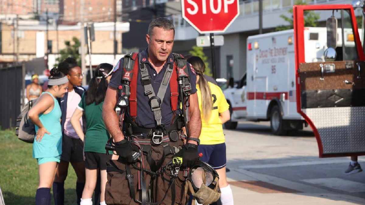 #OneChicago fans preview tonight's <a href="/NBCOneChicago/">One Chicago</a> #ChicagoFire #ChicagoPD #ChicagoMed episodes here: buff.ly/3uKLwIe