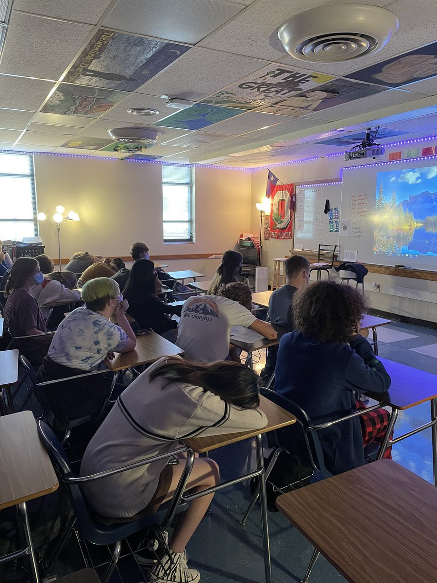 MrsRosenbaum's tweet photo. If I ever needed a #WindDownWednesday it’s today! 8th per enjoying 5 mins of #guidedmeditation Their eyes are closed and we are focused on our breathing. #Wearepearce #risdpoweroflove #RbaumsAP3 https://t.co/rH5r5hVLIt