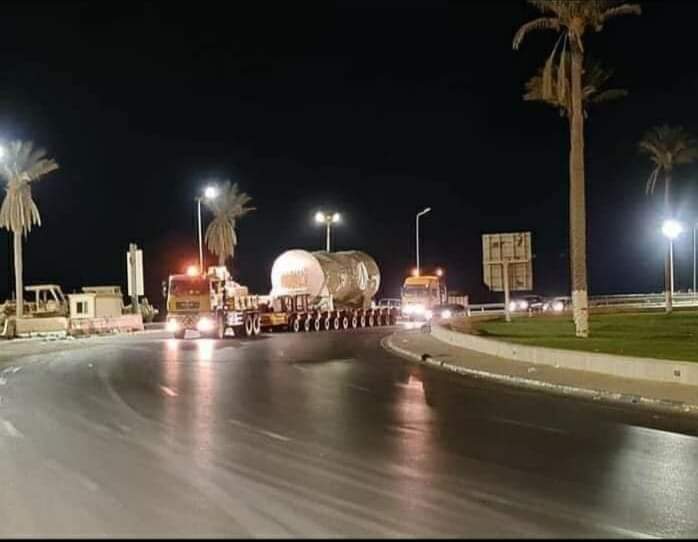 salahesaid2's tweet photo. فرق بين الي يكر في الدبابات باش يظلمها و ما بين من يكر في التوربينات باش يضويها ... https://t.co/LxEpK2ef2m