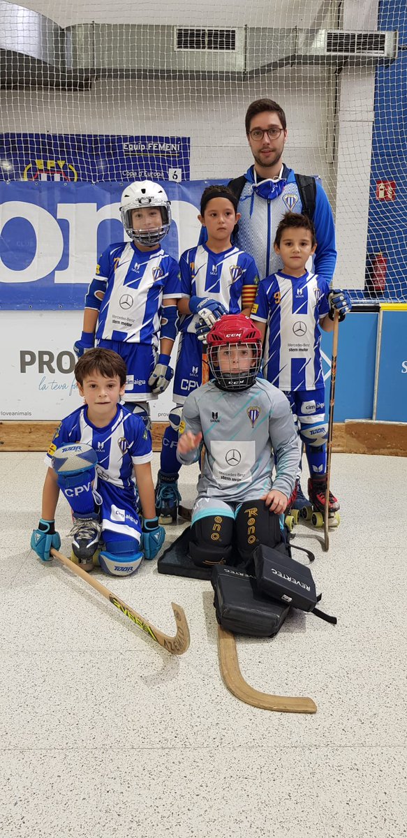 cpvoltrega's tweet photo. ⚪️🔵 Els resultats de tots els nostres Prebenjamins aquesta jornada

Prebenjamí B 4-0 Santa Perpetua

Prebenjamí C 4-2 @LaSalleHoquei 

@hcpalau 0-4 Prebenjamí A

Prebenjamí D 0-4 @CHLESFRANQUESES 

 #ForçaMàgic #HoqueiBase

📸 Prebejamí B https://t.co/3nKj57RaCX