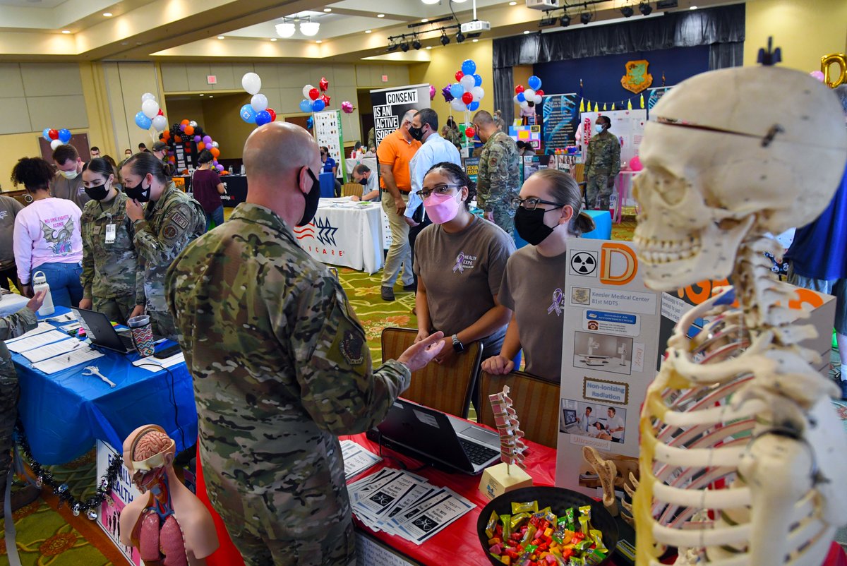 October is National Breast Cancer Awareness Month 🎗 At the 10th Annual Health Expo, the 81st MDG provided information booths for educational purposes and appointment scheduling for multiple types of cancer and chronic diseases.