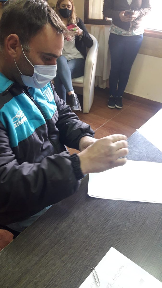 SOEMEyZO's tweet photo. SOEME y ZO acordó una recomposición salarial para los trabajadores y trabajadoras municipales de #Epuyen https://t.co/q4BHkYLE3C https://t.co/kEHZcrNdrs
