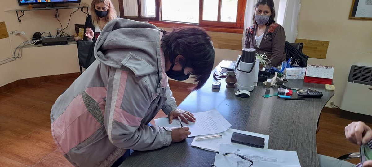 SOEME y ZO acordó una recomposición salarial para los trabajadores y trabajadoras municipales de #Epuyen m.facebook.com/story.php?stor…