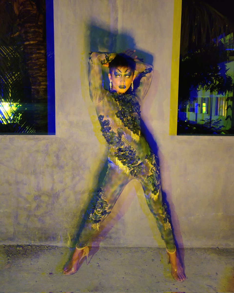 Alotta_Filth's tweet photo. Your timeline have just been visited by an alien 👽 https://t.co/yHcYPX9eaT