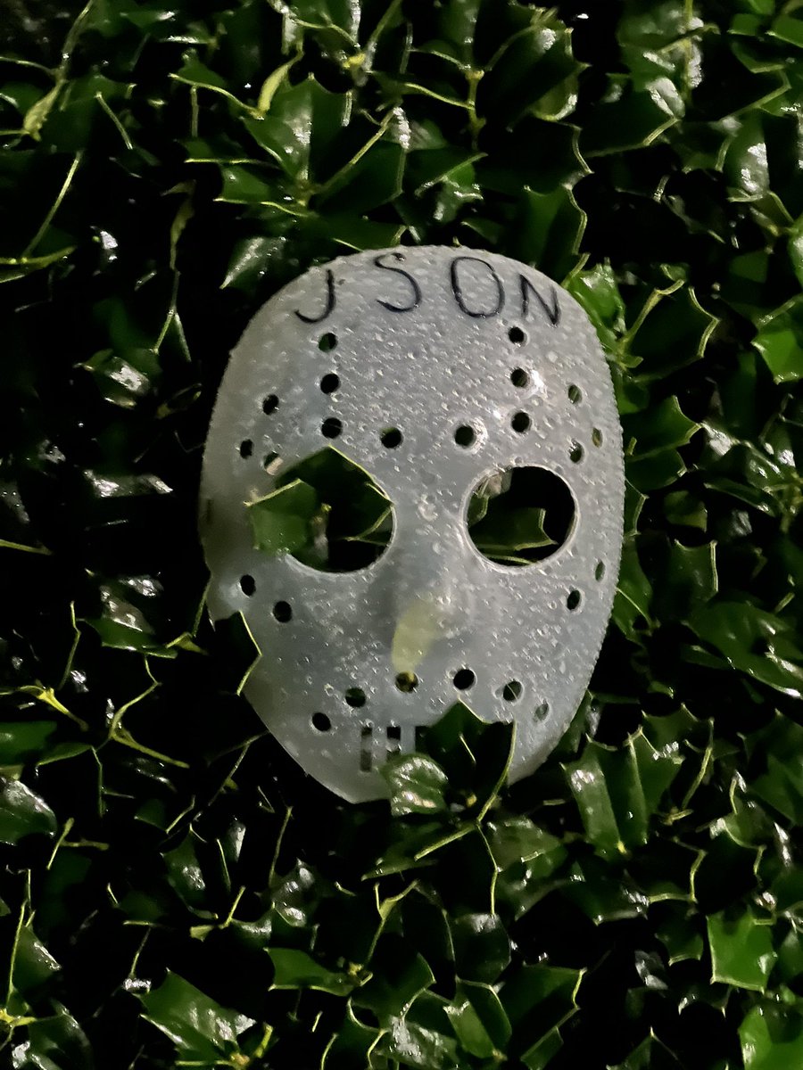 MacGeek27's tweet image. The power is out at #PauseOnError and #JSON is on the loose! 🔪 
#FileMakerGeekCamp