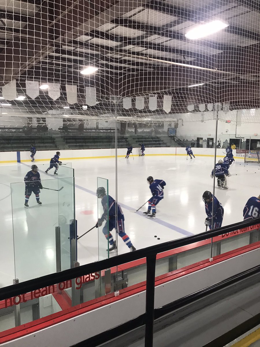 MennoKnight87's tweet photo. Rinkside at the DMC and ready for action! We’ve got the @MV_Colts and @3HillsThrashers on @Rock104Olds tonight. Puck drop at 8 with myself and @Berndthoughts. Don’t miss it! #ThisIsColtCountry🐴 https://t.co/FISViwr4yR