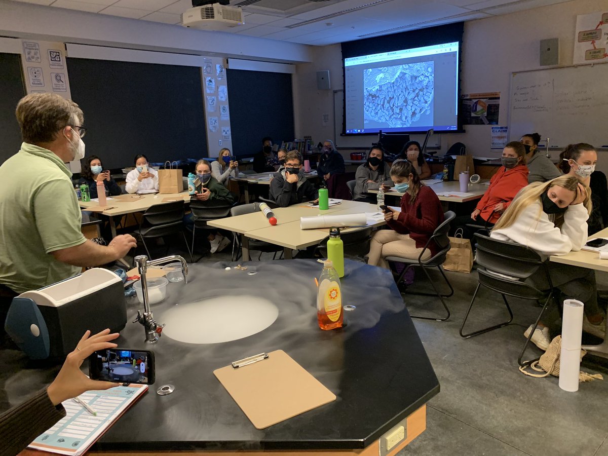 EnvSusTCNJ's tweet image. We wrapped up another set of amazing #ProjectSEACohort2 workshops @TCNJSchoolofEd tonight! I am so proud of these incredible teachers taking on Marine Science &amp;amp; #climatechangeed across NJ! Can’t wait to continue this partnership @SaveBarnegatBay! @louammentorp @natemagee