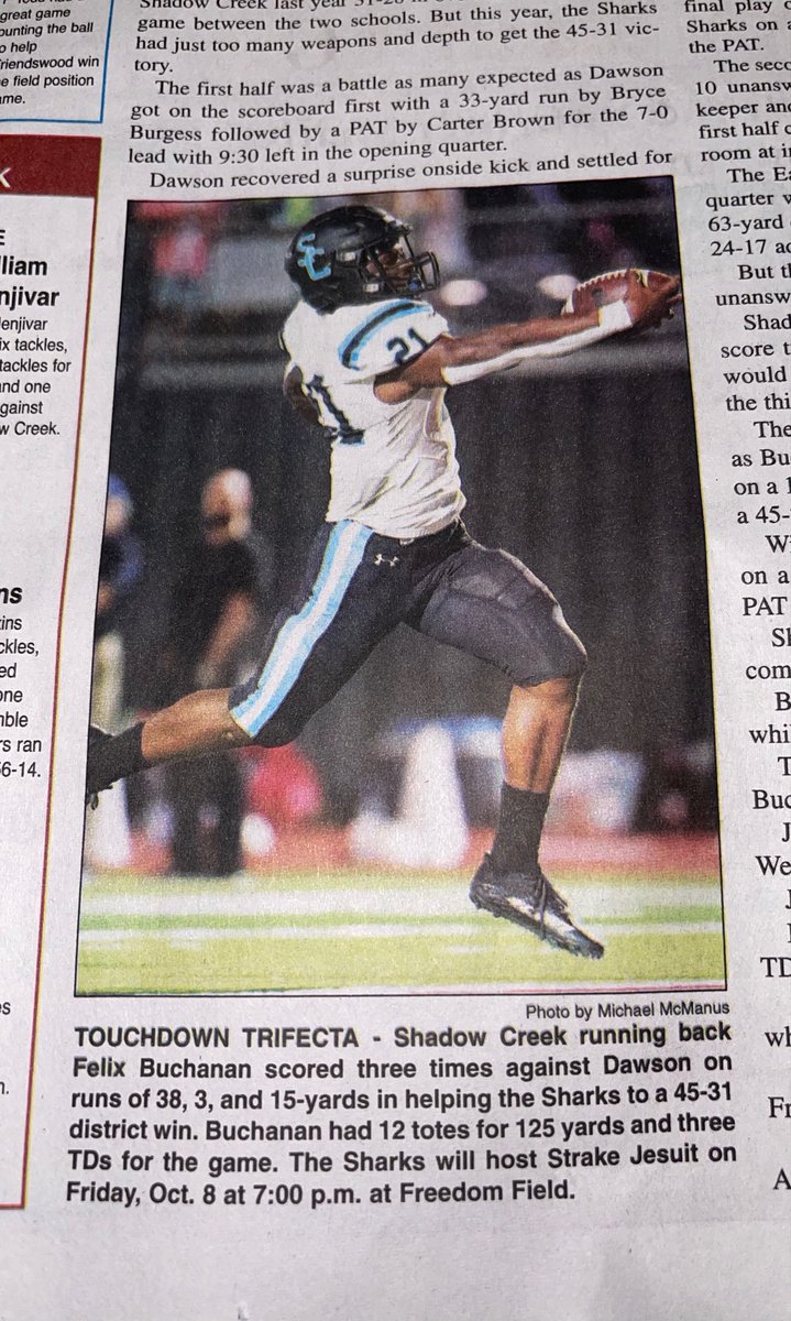 hendrockography's tweet photo. This week in the Reporter News:

On the cover it's @PearlandOilers RB @_d_serna_27 with a 3TD night!

Inside there's @sock12_ with 3TD passes, @SCSharkFootball RB @Felixbuchanan21 with 3 TD's (@MMcManusPhoto) and the Bayway POTW.

Support the coverage and buy your copy today! https://t.co/vwKSwe3mme