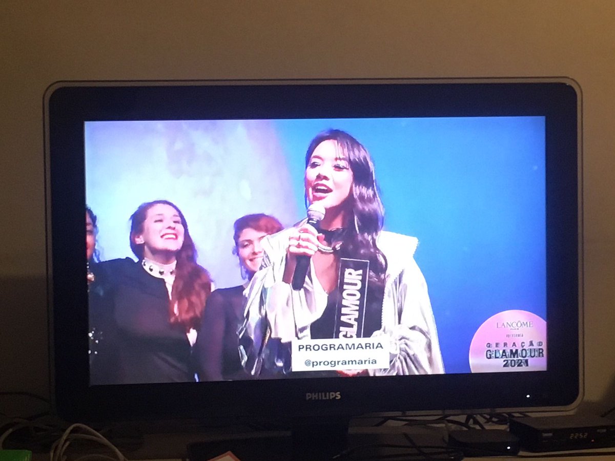 iana's tweet image. Morremos, mas passamos bem! Viva @programaria e todas as pessoas que nos apoiam! 💜💜💜 Vocês são demais! #GeracaoGlamour2021