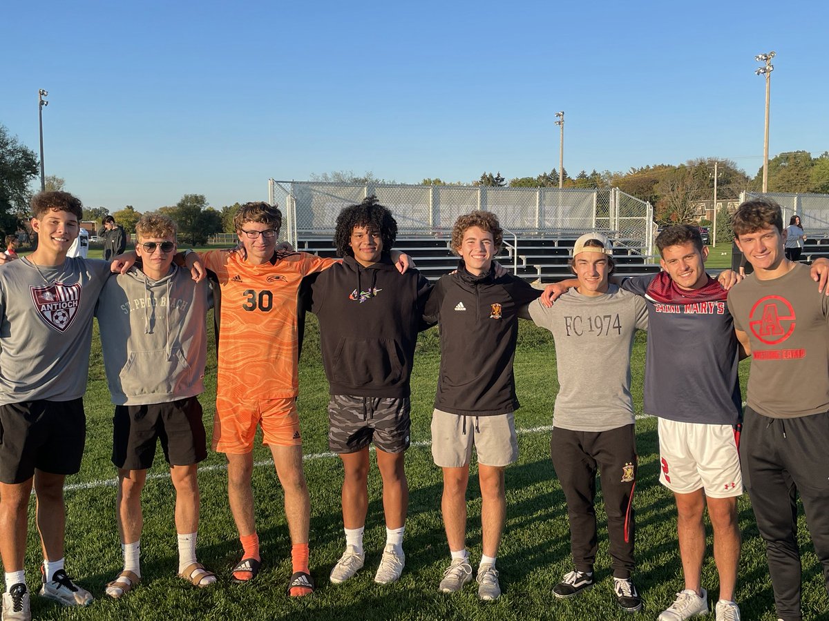 ACHS players supporting some alumni as they face off in a collegiate game.  Ripon vs St Mary’s.  Great game!