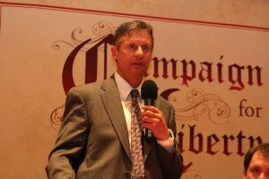 DSNewDemocrat's tweet image. Governor #GaryJohnson when he was running for President in 2011. He's always been a big opponent of the #WarOnDrugs and deserves a lot of credit for that. 

Stop The Drug War: “Two prominent Republican anti-prohibitionists are seeking the nod to head...

thefreestatemd.wordpress.com/2011/05/01/gar…