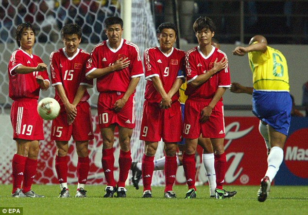 TJDoc85's tweet photo. @CheapPanini Qi Hong, Zhao Junzhe, Hao Haidong, Ma Mingyu, Li Xiaopeng... or perhaps "Super Sub" Shao Jiayi? https://t.co/BDyYer4S0c