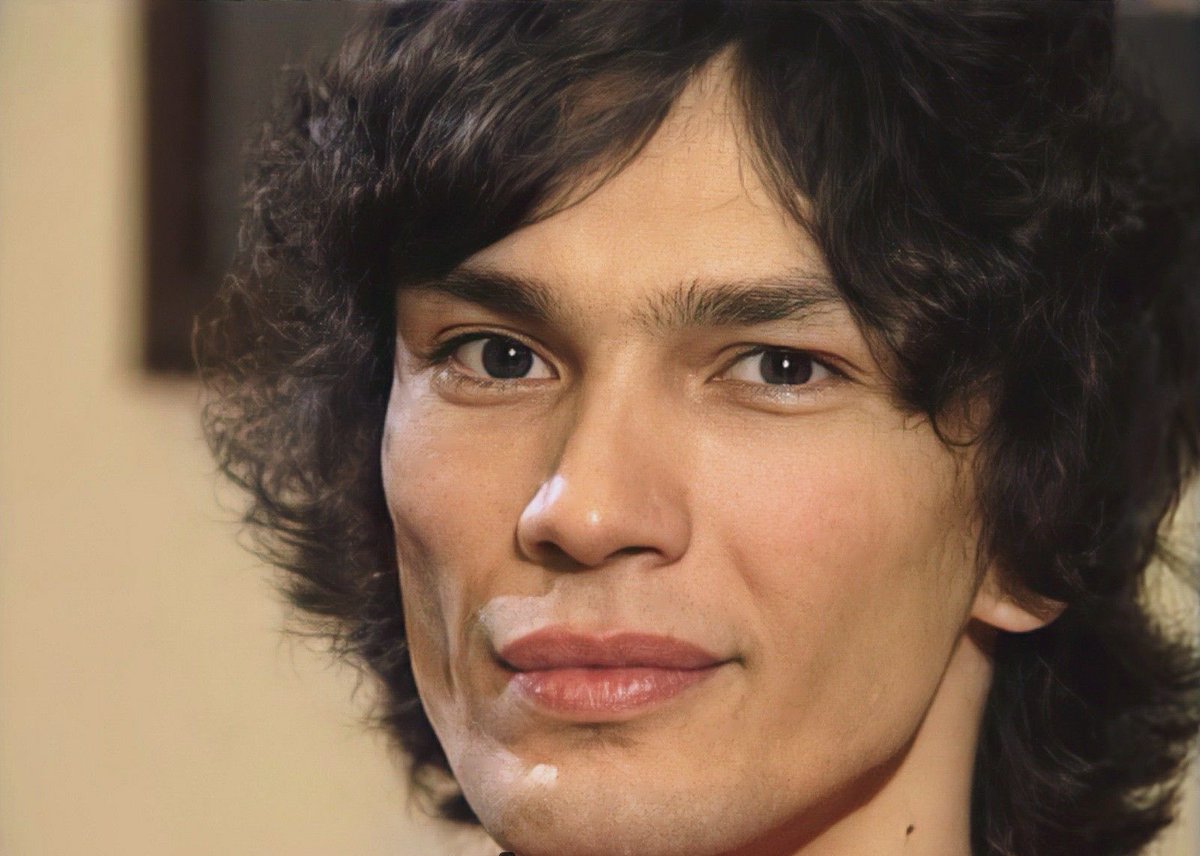 alright which one of you remini’d richard ramirezpic.twitter.com/lSAFDdpw0Z...