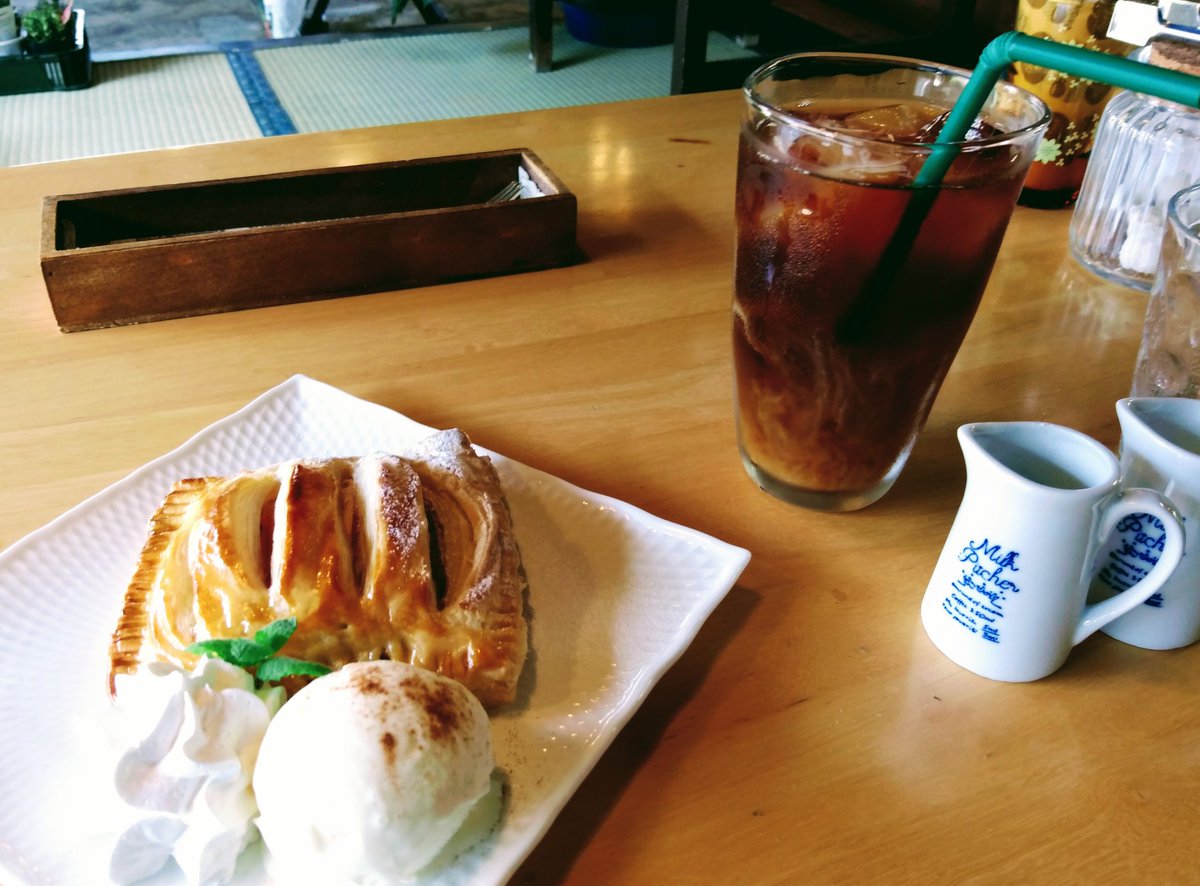 XzeIf6s7Ykeirjg's tweet photo. おはようございます。
むっちょん推しのいつもの #cafeN
#古民家カフェ #子連れに優しいカフェ
が、な、な、なんと
#多肉が買えるカフェ に。
もともと多肉ちゃんいっぱいだったたけど、ね。とうとう #多肉屋さんにもなっちゃった。😂
今は乙女心と桃太郎がいっぱいで微笑んでくれてました。 https://t.co/N2cifvCI49