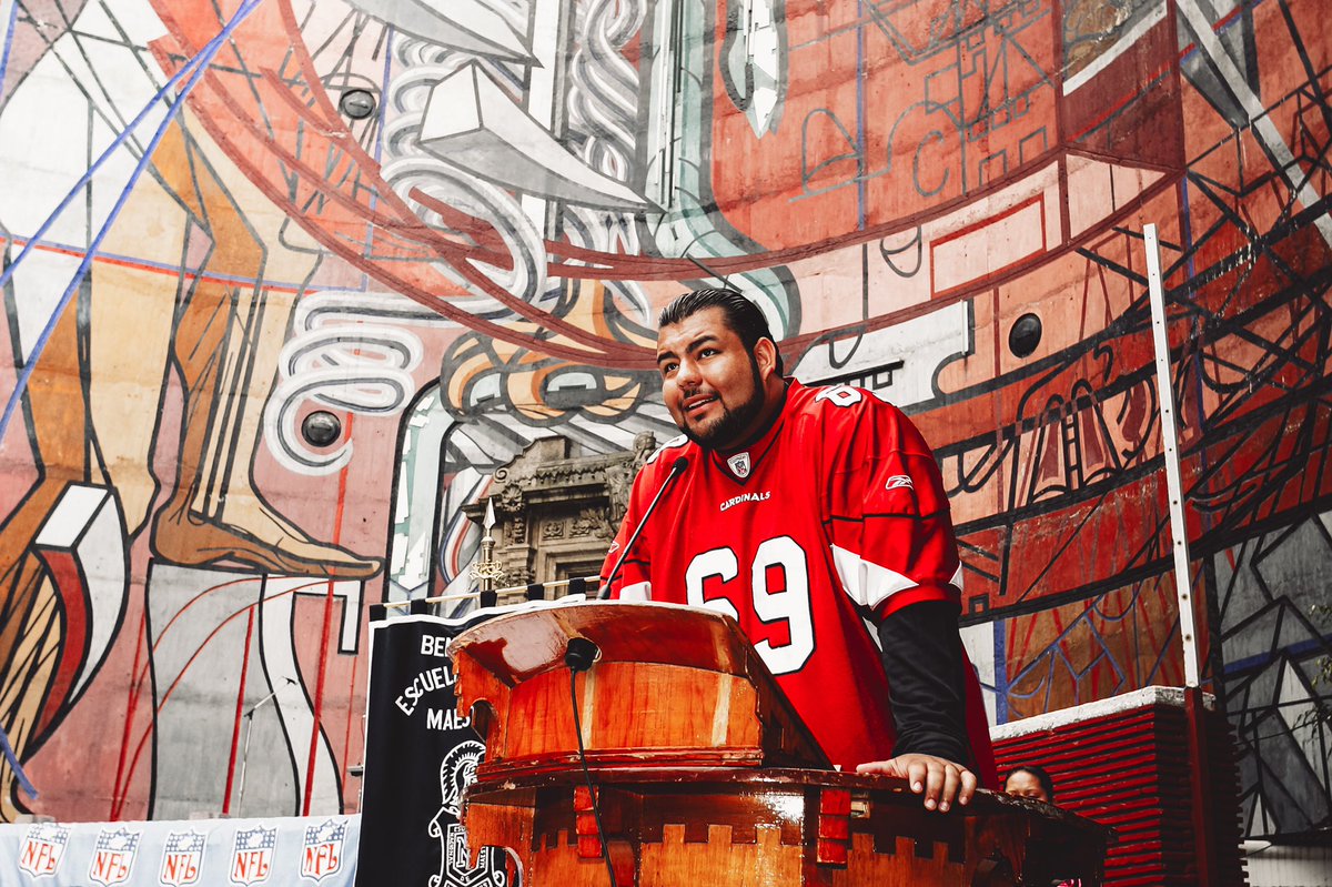 RolandoRCantu's tweet photo. Tonight is the night my peeps!! Let's relive the story behind that historic game in Mexico City in 2005. 🇲🇽 I was part of it! 😉 You don’t wanna miss it!

#CardsFolktales 

⏰ 7:00PM (PT)  @AzCardinals | @Youtube

#AzCardinals | #RedSea 

➡️ https://t.co/MvuqLaZ6Mg