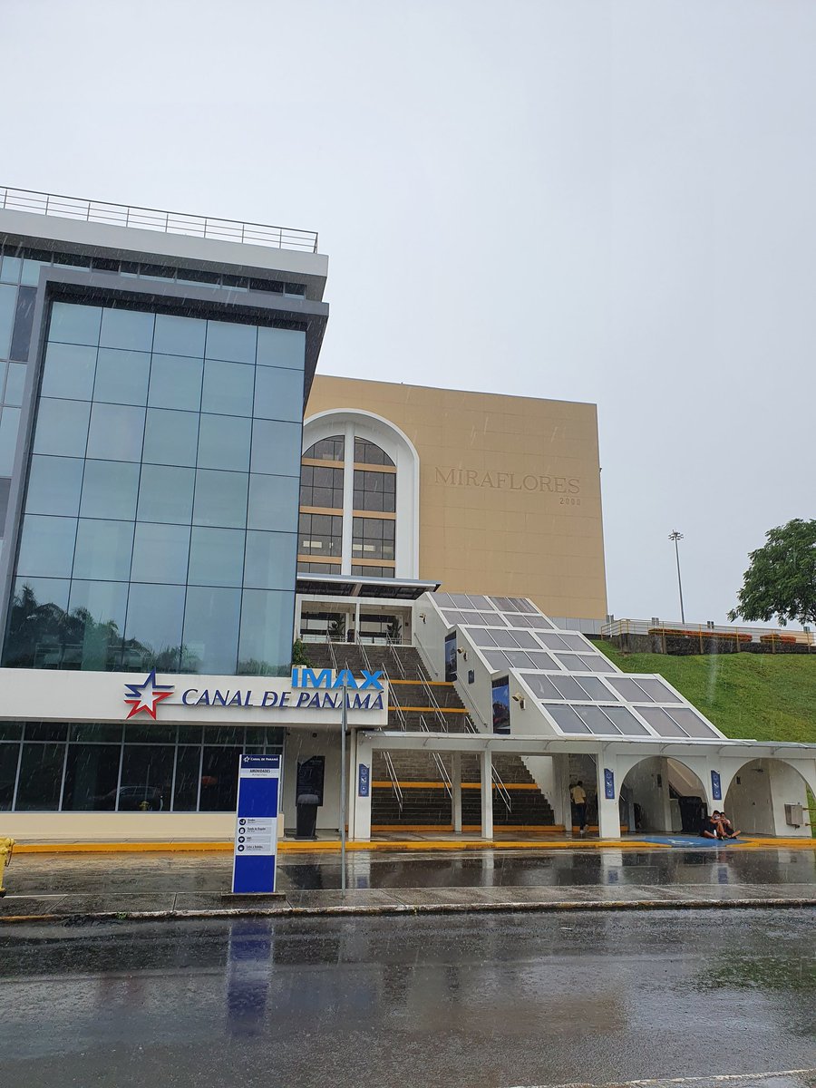 El Centro de Visitantes de Miraflores, uno de los sitios más visitados por los turistas en la ciudad de Panamá. Actualmente abre de martes a domingo, desde las 08:00 am. Consultanos para visitarlo y te recomendaremos con nuestros socios #canaldepanama #panama #turismo