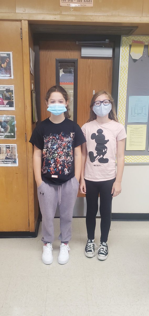 HTSD_Grice's tweet photo. At Grice Middle School, we never "judge a book by its cover!" #weekofrespect #DisneyDay https://t.co/uEGO8s9SmG