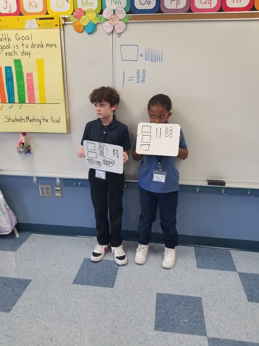 Mrs. Styra tweet media