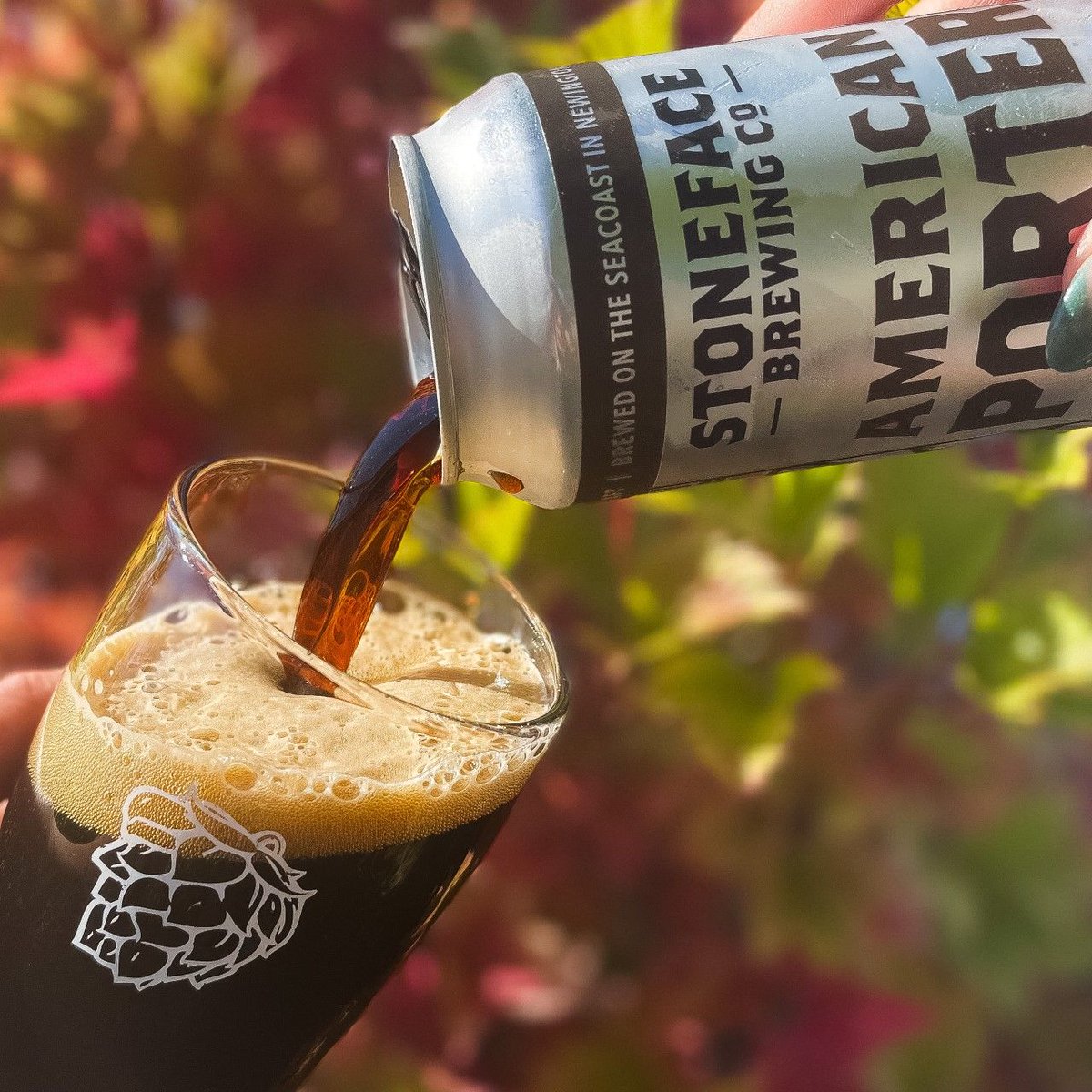 American Porter: perfect for a New England fall day 🍁 
#americanporter #drinklocal