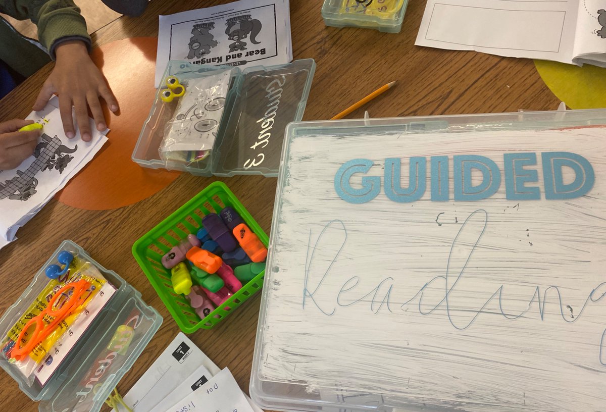 calfano510's tweet photo. We love reading! Especially when we get to wear our fun reading glasses! Students love using their tool kits to help them dive into a new book! ☺️#firstgrade #guidedreading #literacy https://t.co/k24X49jSyT