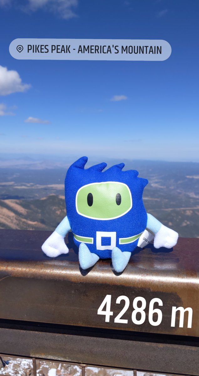Solution_Source's tweet image. Anyone deliver #oxygen up here? 🏔️
Solution Source + @NetSuite SuiteStanley hiked Pikes Peak before the @GAWDAorg Annual Convention. Looking forward to a great event! @Gawdamedia #GAWDAAC2021 #GAWDA #EyesUp