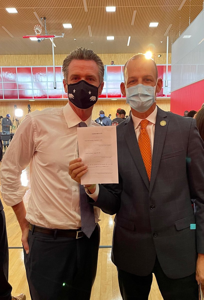 MayorMcCarty's tweet photo. Part of the college debt crisis is the cost of student housing. Over 50% of college costs are related to housing!  My Student Housing bill, #AB1377, will help ensure that UC &amp; CSU meet student housing needs.   
Thank you @CAgovernor for your signature and for your leadership. https://t.co/QKR5YqgvHo