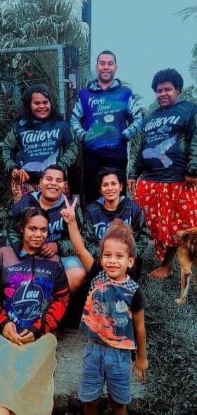 authentic_fj's tweet photo. Big Vinaka vaka levu to Koleta Rokovuni Vere for purchasing with us 🥰🔥

#SupportSmallBusiness
#veiyasanatings
#hoodies https://t.co/AjUdSCGVZU