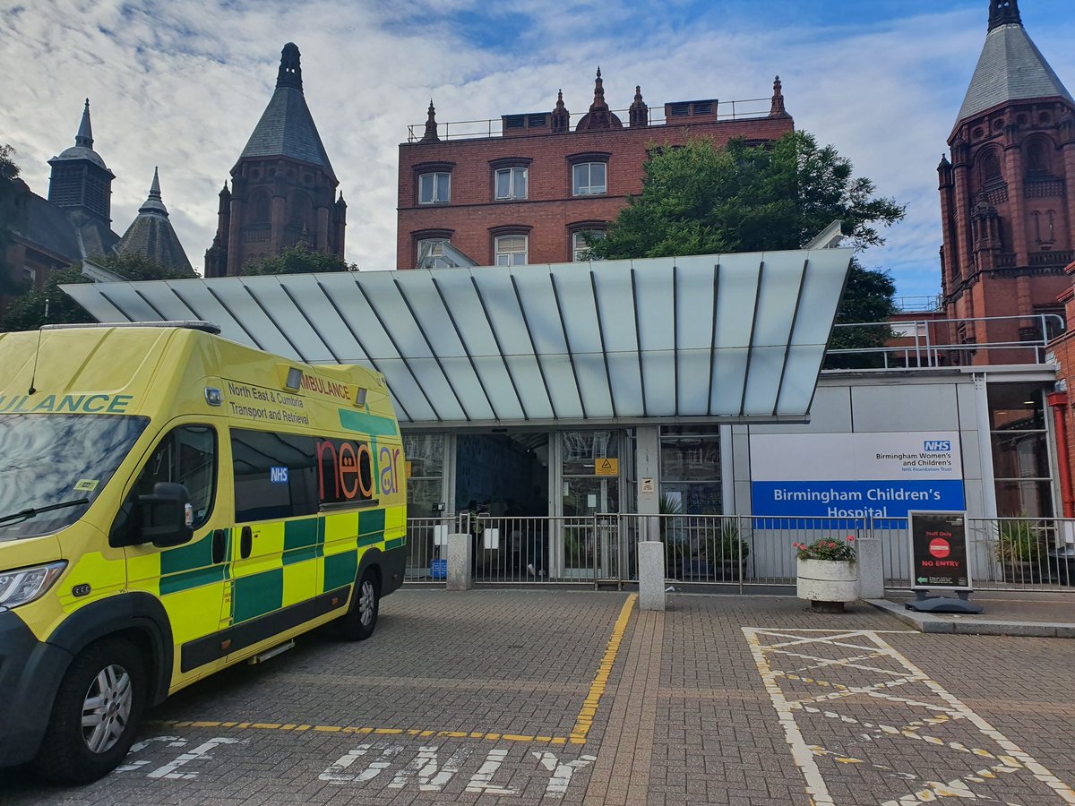 Lovely little trip to my old workplace today carnt believe its been 2 years since I left! ❤ how I can still visit now and then with my fab team! <a href="/NECTARtransport/">NECTAR</a> See you soon <a href="/BWC_NHS/">BWC NHS Trust</a> 🚑🚑🚑