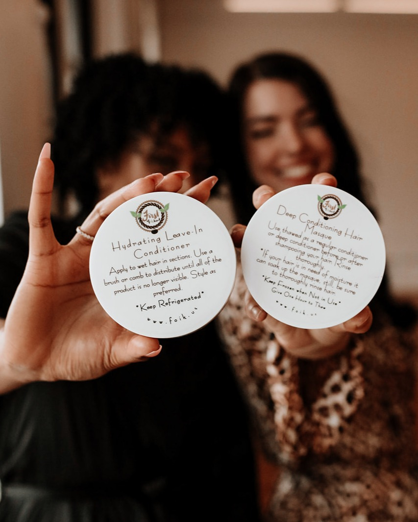 FirstofitsKind_'s tweet photo. If you want moisturized and healthy hair the natural way, raise your hand 🙋🏾‍♀️Shop at the site link or Miiriya Page in the bio 🤍 https://t.co/uXPdQ9jeUU