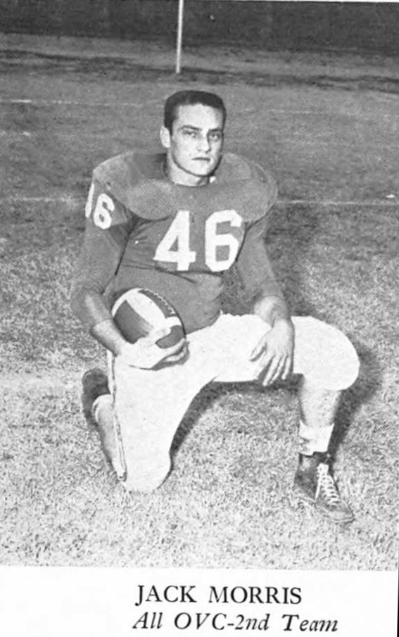 #CoachesFromTheirPlayingDays Before his 24 yrs at Mayfield, with his 254-50-2 coaching record and 4 football state titles, Jack Morris was the frosh QB & varsity fullback for the @FloraHighSchool Wolves in Illinois, and fullback at Murray State. @MHSCardinalsFB @racersfootball