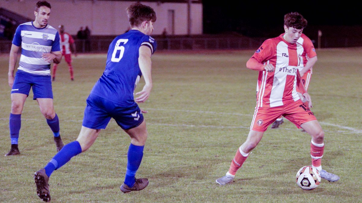 ClaptonFootball's tweet photo. Some images from tonight's 3-0 away win at @IlfordFC1881 in the @EssexSenior
#TheTONS #ClaptonFC #CFC https://t.co/mr09YFqnnp