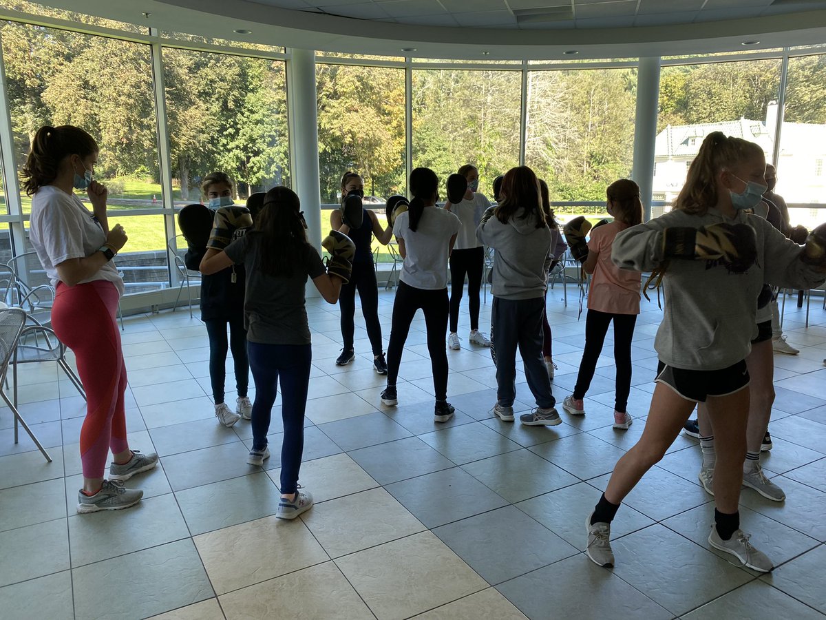 Notre Dame Academy Athletics tweet media