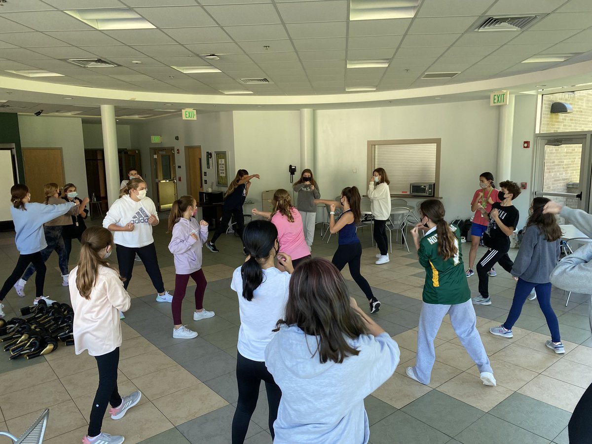 Notre Dame Academy Athletics tweet media